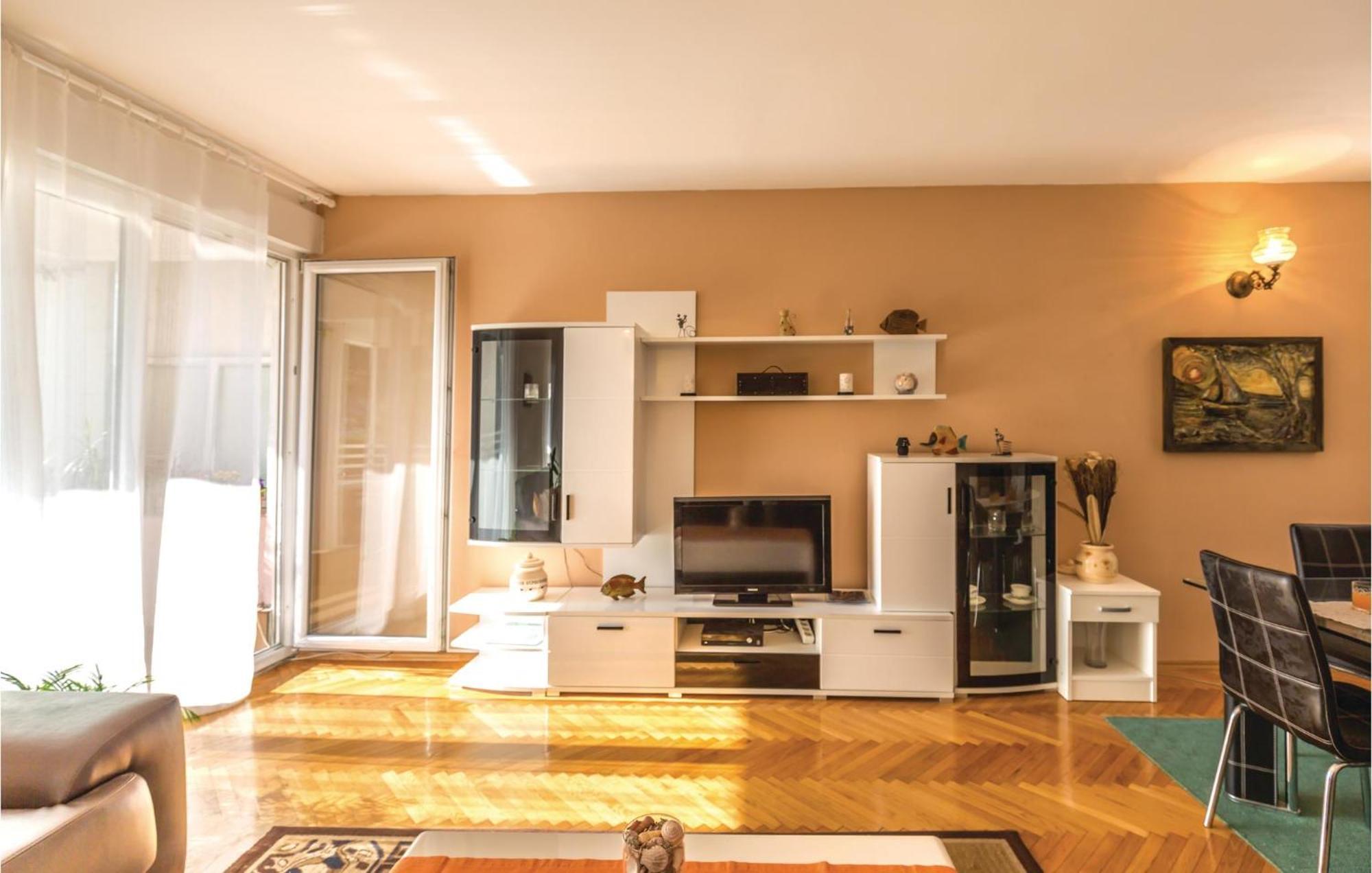 Awesome Apartment In Ploce With Kitchen Exterior foto
